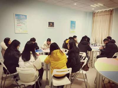 筑牢心理防線，守護(hù)學(xué)子心靈 校心理健康教育中心召開疫情防控期間心理健康工作會(huì)議